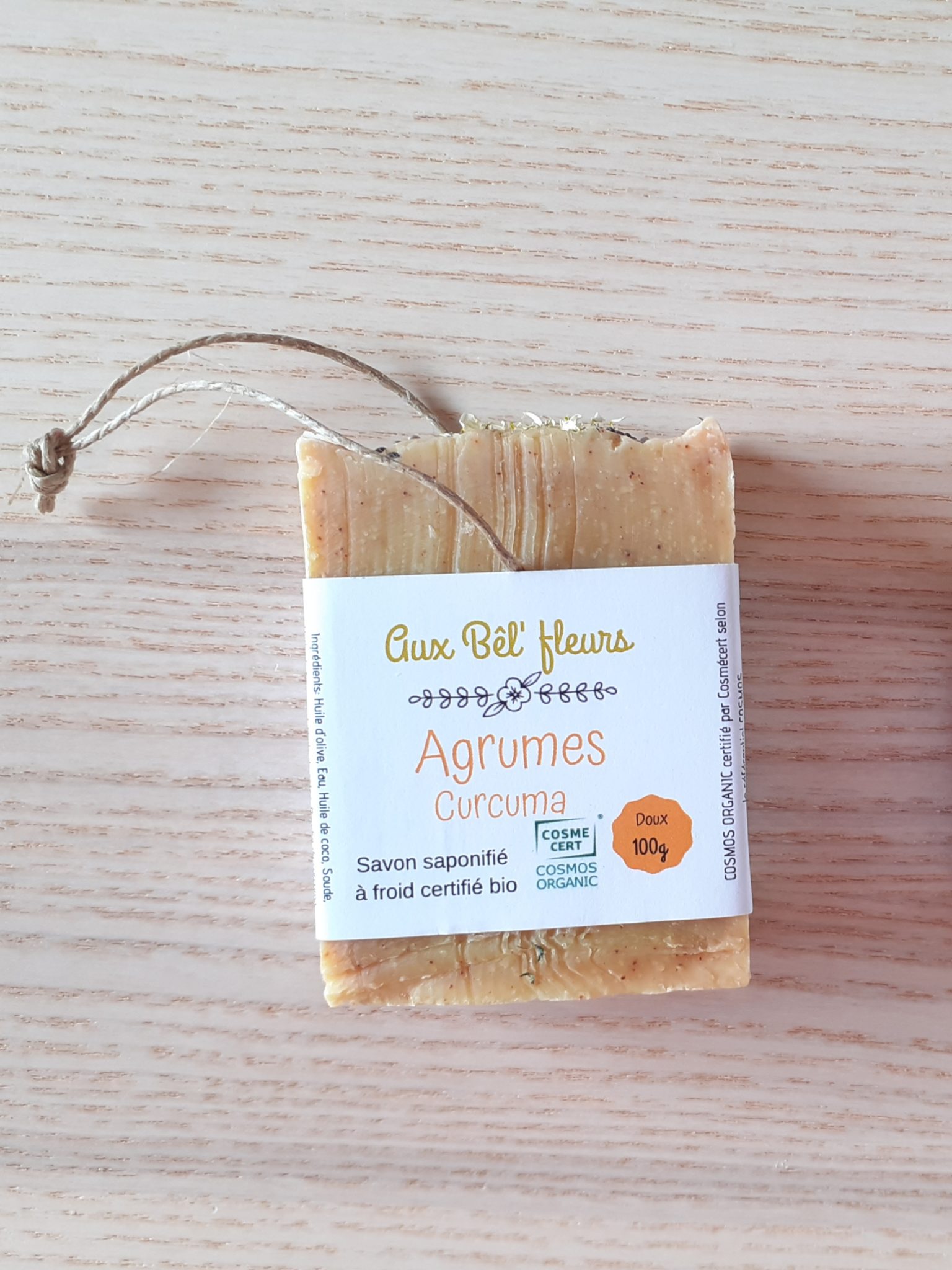 Savon Au Curcuma - Fabriqué En Thaïlande - Neuf - Parfumé Et Naturel